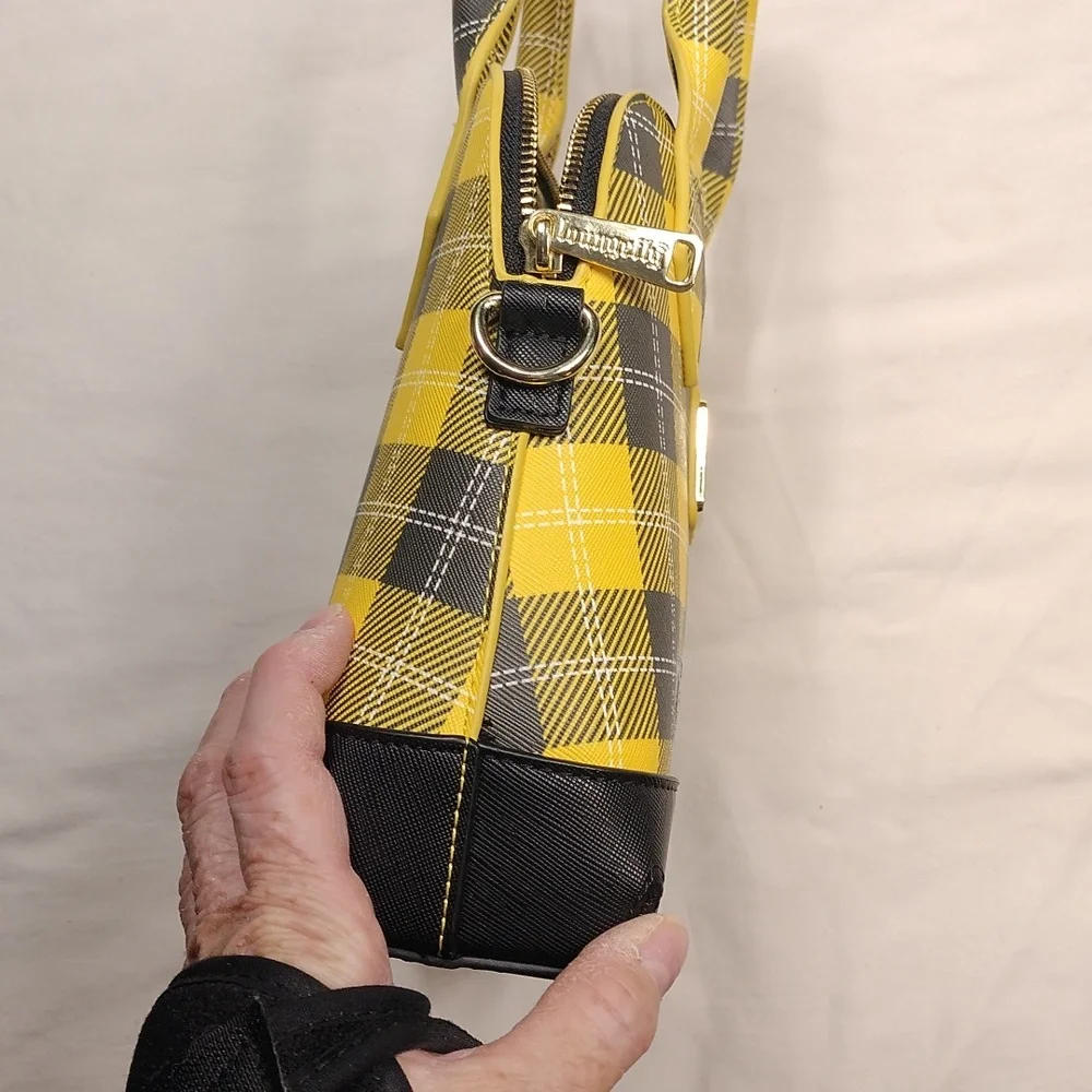 NWOT Loungefly Harry Potter Hufflepuff Purse With Cross Body Strap. - Picture 8 of 14